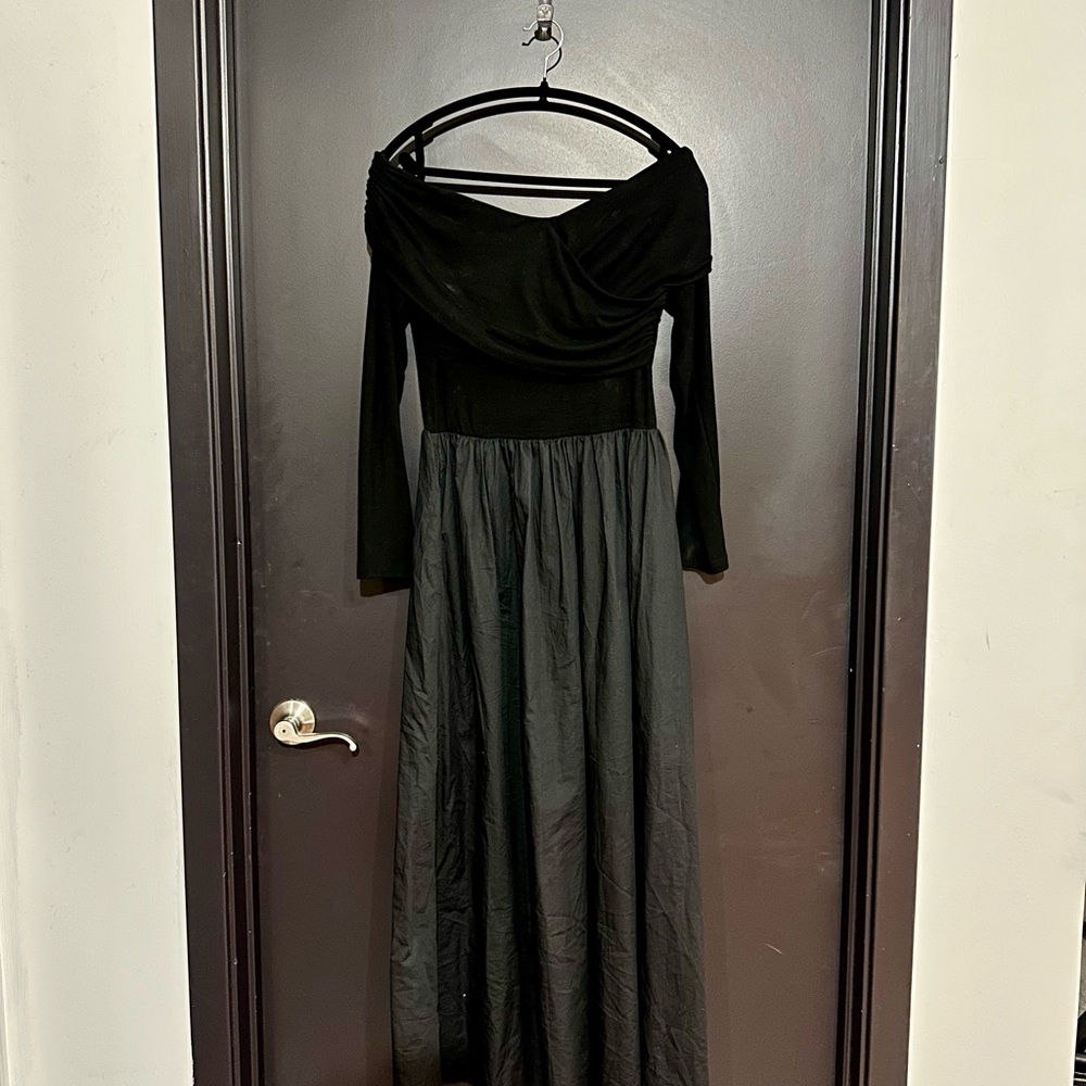 Elegant Black Off-Shoulder Gown